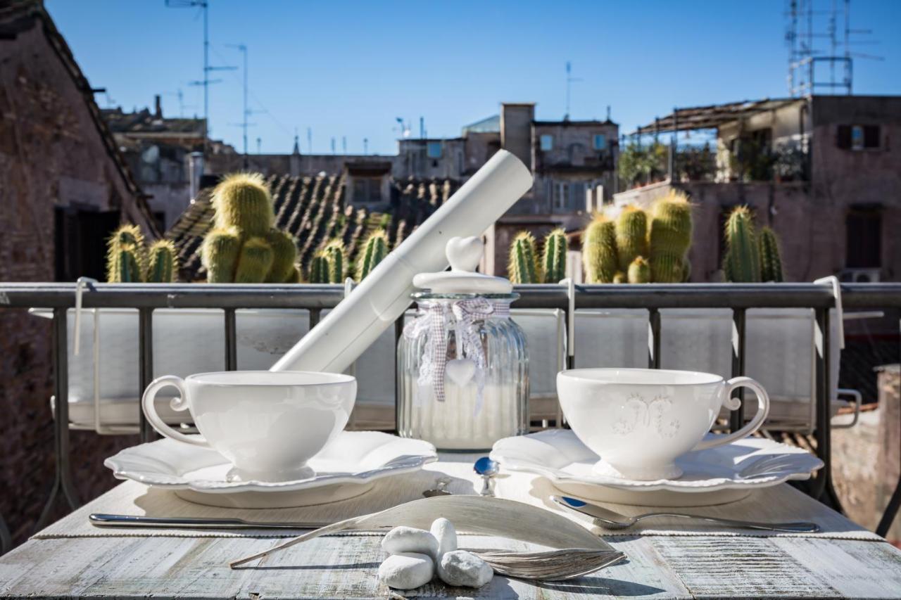 شقة روما  في Campo Dei Fiori Luxury With Balcony المظهر الخارجي الصورة
